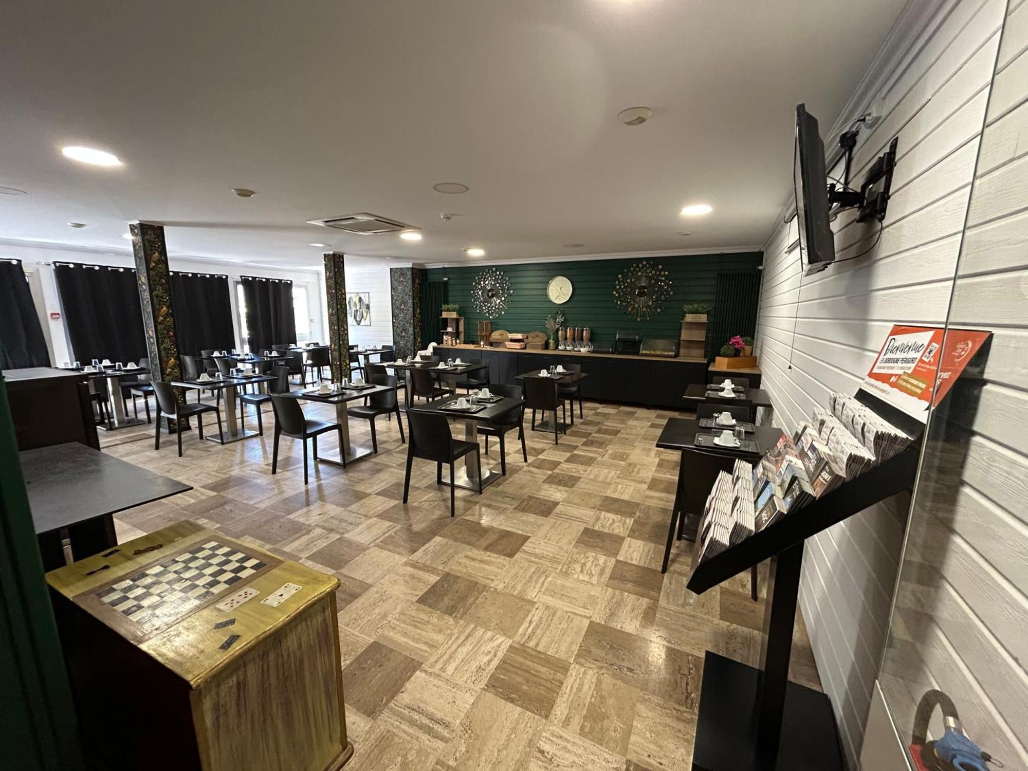 Hotel Le Gambetta Bergerac Buitenkant foto