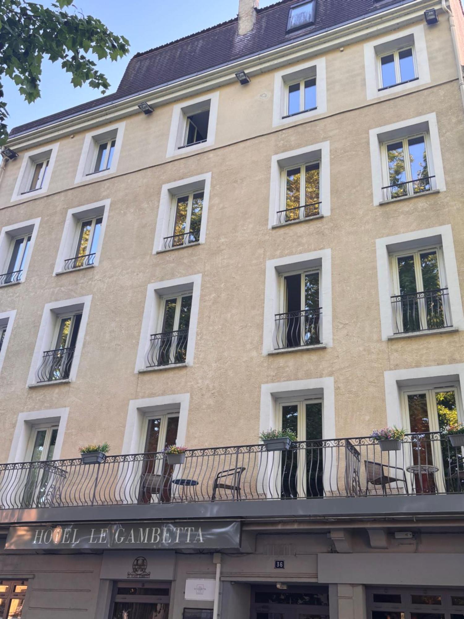 Hotel Le Gambetta Bergerac Buitenkant foto